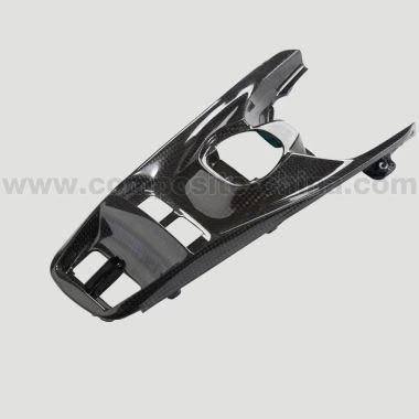 Dostosowane części z włókna węglowego